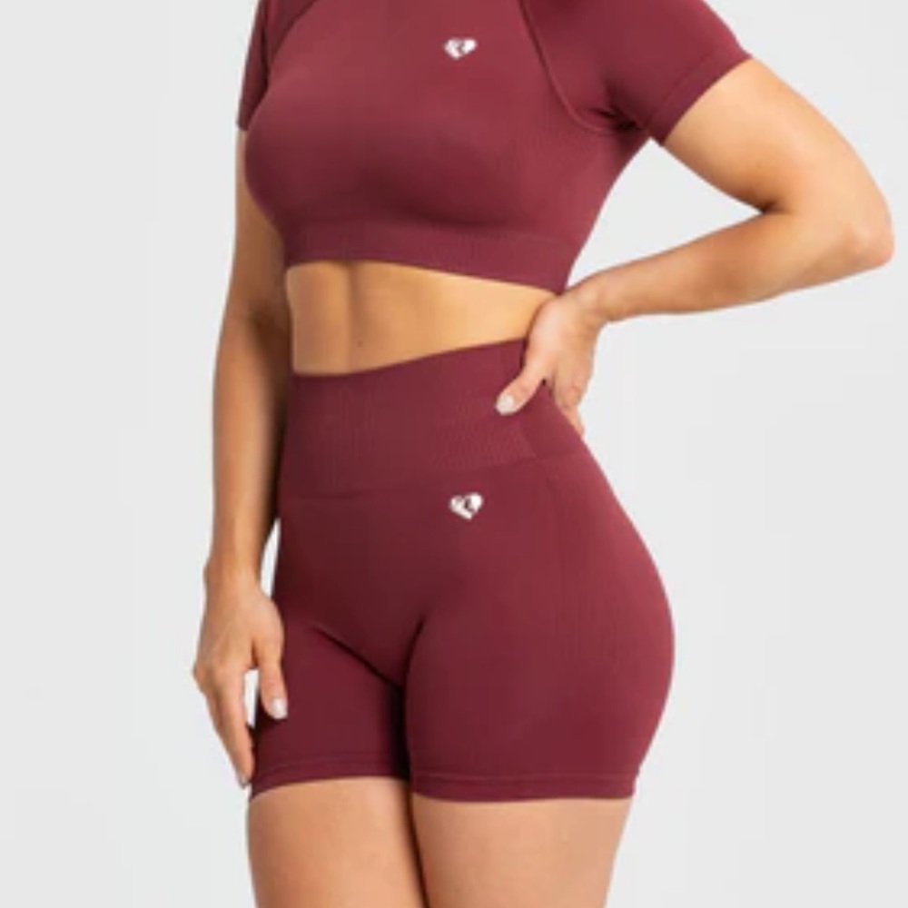 Women’s Best Power Seamless Shorts Burgundy S NWT